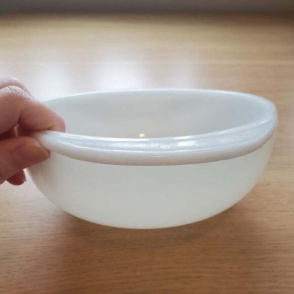 Vintage Pyrex 022 White Opal Casserole Dish With Lid - Picture 4 of 15